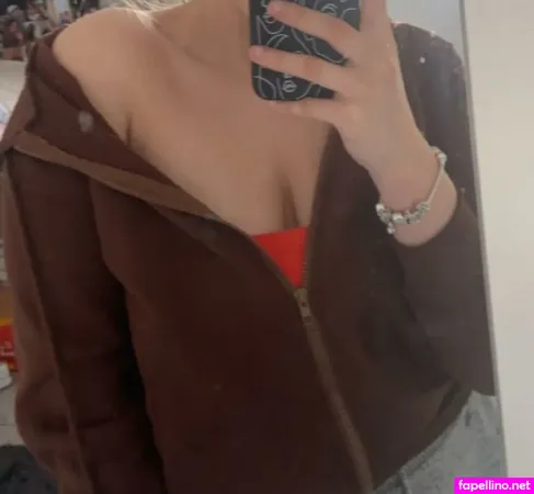 Bella Dorrington OnlyFans Thumbnail #7rxbAvQBAX