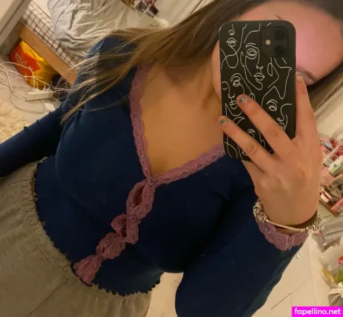 Bella Dorrington OnlyFans Thumbnail #O7pdMPf8h4