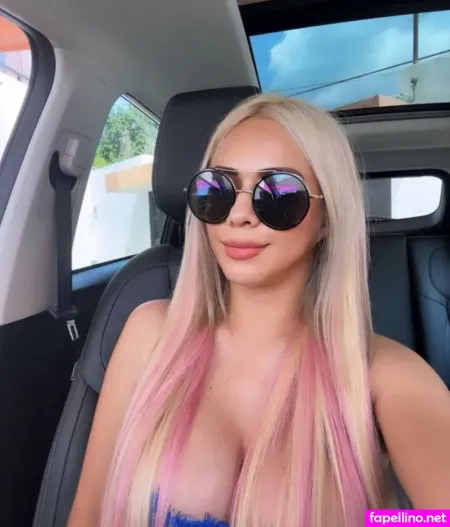 Bella Durmientx OnlyFans Thumbnail #AzaRIzmvrz