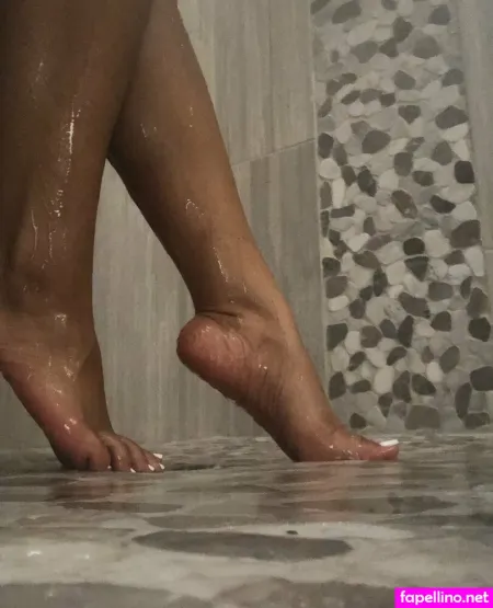 Bella Feet Sweet OnlyFans Thumbnail #6NfiCKdcE8