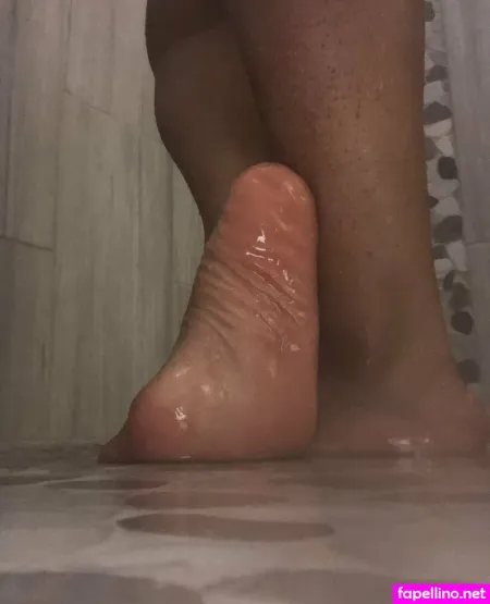 Bella Feet Sweet OnlyFans Thumbnail #97sKlfEOEz