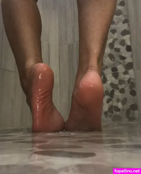 Bella Feet Sweet OnlyFans Thumbnail #T8fNVrjPw2