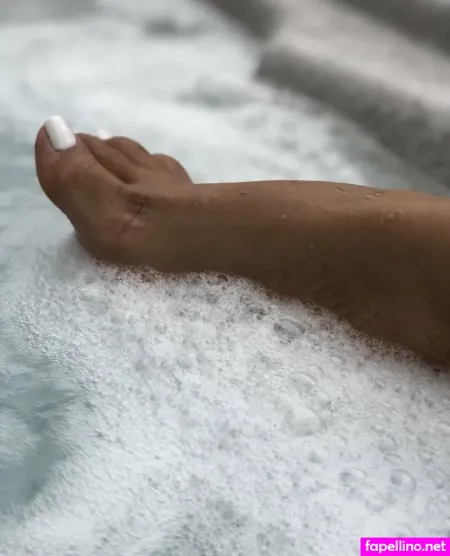 Bella Feet Sweet OnlyFans Thumbnail #VNgbUjTGef