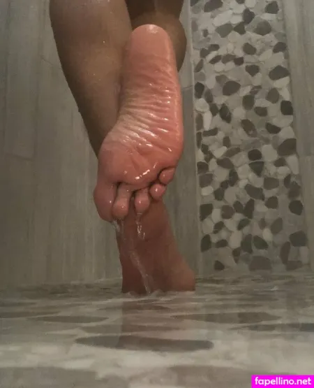 Bella Feet Sweet OnlyFans Thumbnail #ZhEvAebwS2
