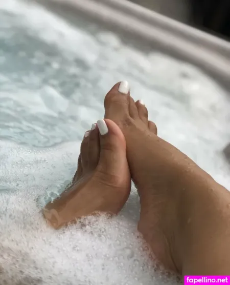 Bella Feet Sweet OnlyFans Thumbnail #mx5cV1bgCo
