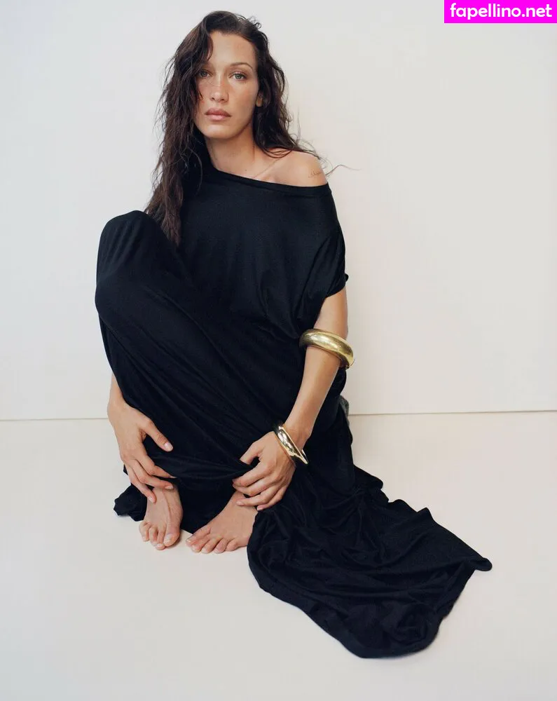 aaliyahhadid, bellahadid Nude Leaked OnlyFans Photo #YkyqtToJvQ