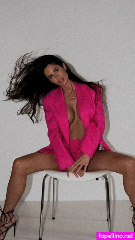 Bella Kraus OnlyFans Thumbnail #RAPQQumk43