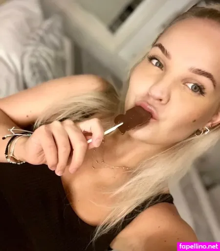 Bella Lange OnlyFans Thumbnail #fbGzc84JN2