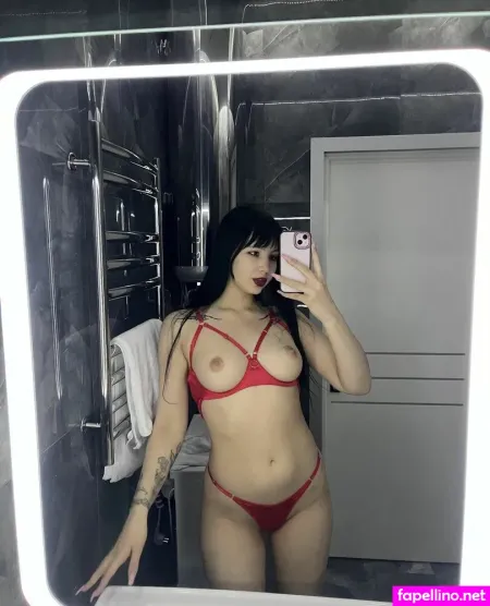 Bella Lay OnlyFans Thumbnail #zcSax9xDcE