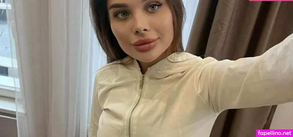 Bella Lla 1 OnlyFans Thumbnail #3WOwyUqvwo