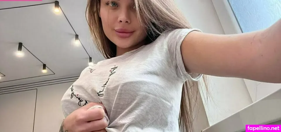 Bella Lla 1 OnlyFans Thumbnail #yGDXzEefWj