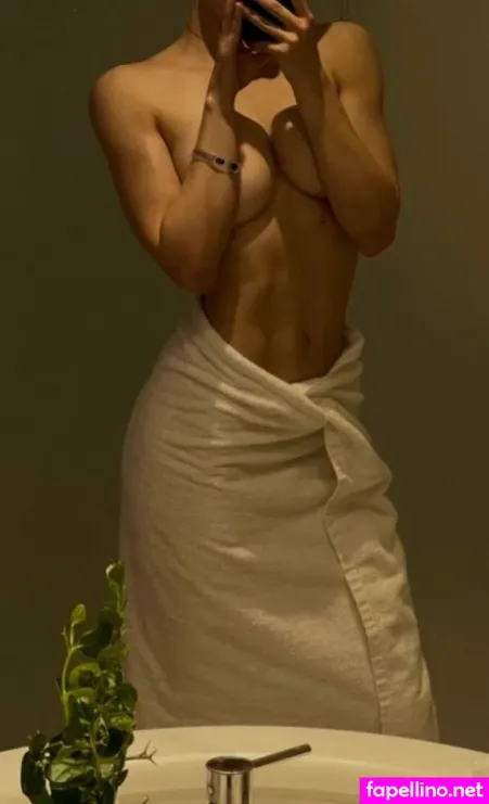 Bella Michlo OnlyFans Thumbnail #xryFaHKGo9