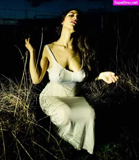 Bella Ossi OnlyFans Thumbnail #mNVfcZpgBa