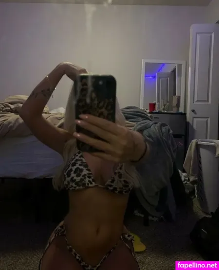 Bella Paulson OnlyFans Thumbnail #FyfzROBinV