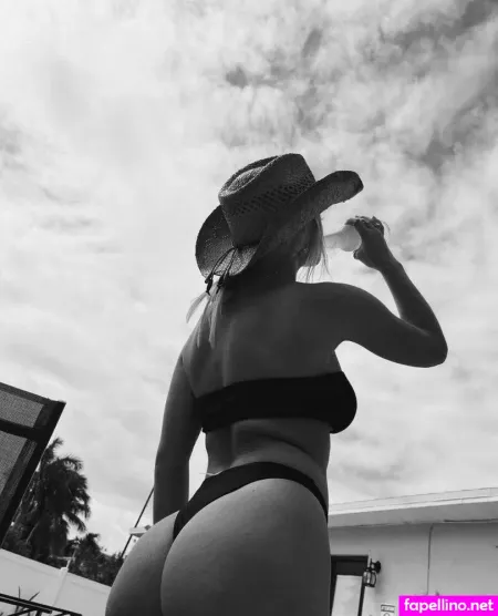 Bella Paulson OnlyFans Thumbnail #QclN7bNK9t