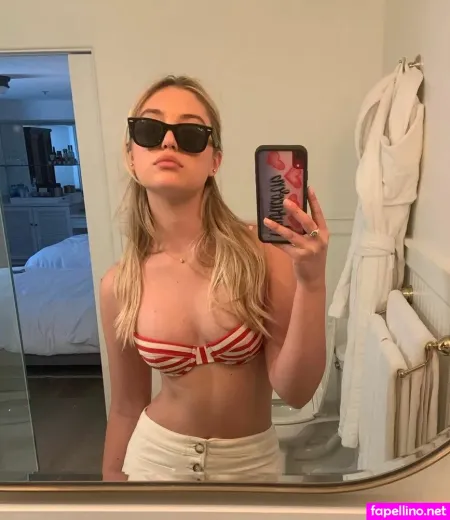 Bella Podaras OnlyFans Thumbnail #YEZXjnCIGg