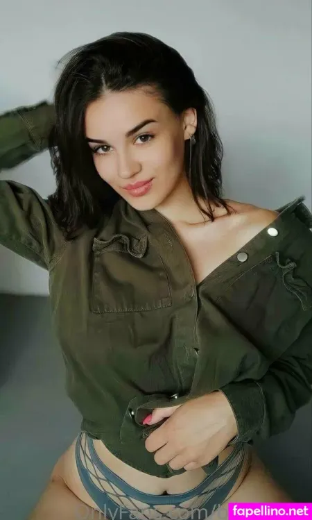 Bella Rich OnlyFans Thumbnail #u8xCtDspKz