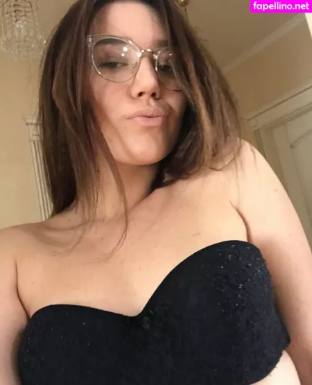 Bella Sun OnlyFans Thumbnail #R8DdCWzBrh