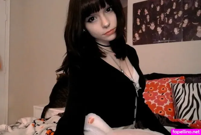 Bella Swan OnlyFans Thumbnail #fNSJ1x8jyQ