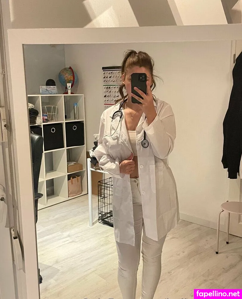 bellamaaison, bellathevettt Nude Leaked OnlyFans Photo #3ZkcRrpBid