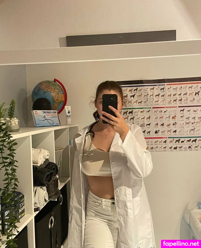 bellamaaison, bellathevettt Nude Leaked OnlyFans Photo #C8YKbmaDnl