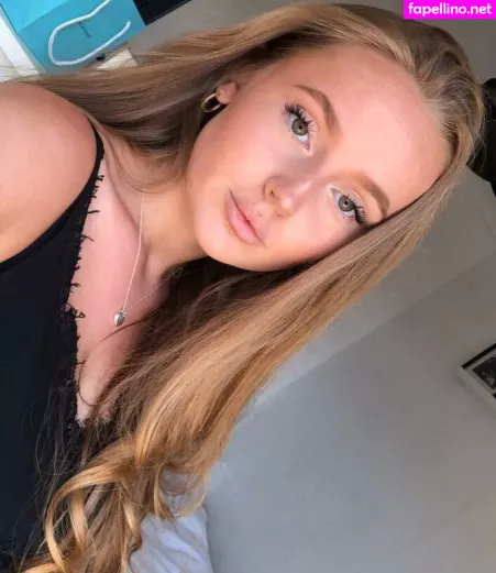 Bella Turner OnlyFans Thumbnail #wWnM7L6TdG