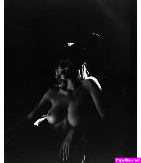 Bella White 1 OnlyFans Thumbnail #J5dRjNkJyU