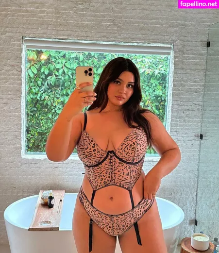 Bellaagolden OnlyFans Thumbnail #39vmv7j5nc