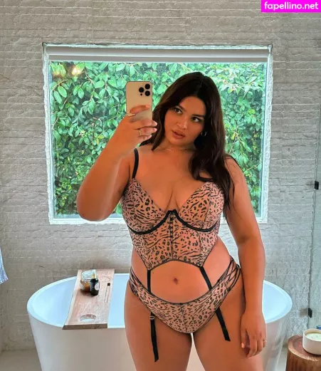 Bellaagolden OnlyFans Thumbnail #Un66SMFyrx