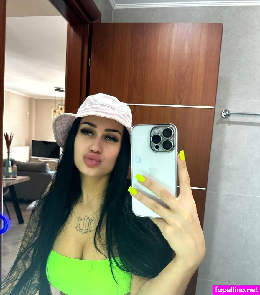 bellaaauroraaa, bellaauroraaaa Nude Leaked OnlyFans Photo #Av30dkHVxs