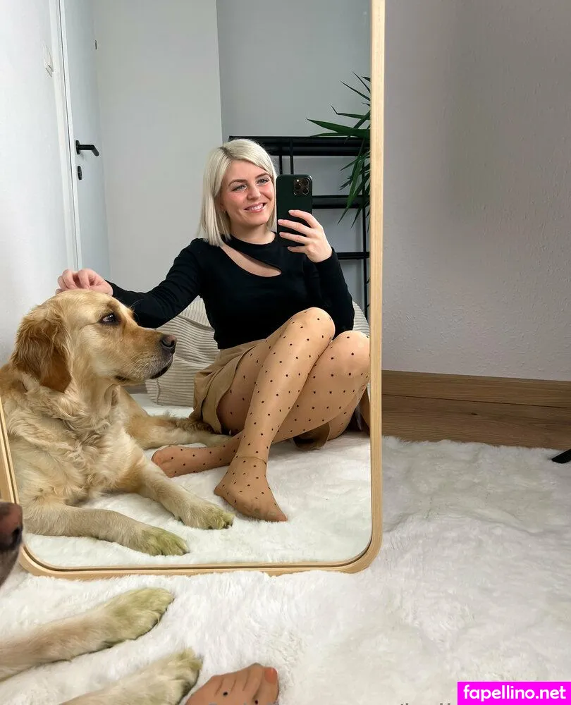 bella__banane, bellas_paws Nude Leaked OnlyFans Photo #C6jePyJ0Na