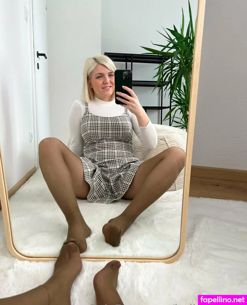 bella__banane, bellas_paws Nude Leaked OnlyFans Photo #Ob7CHZKo1v