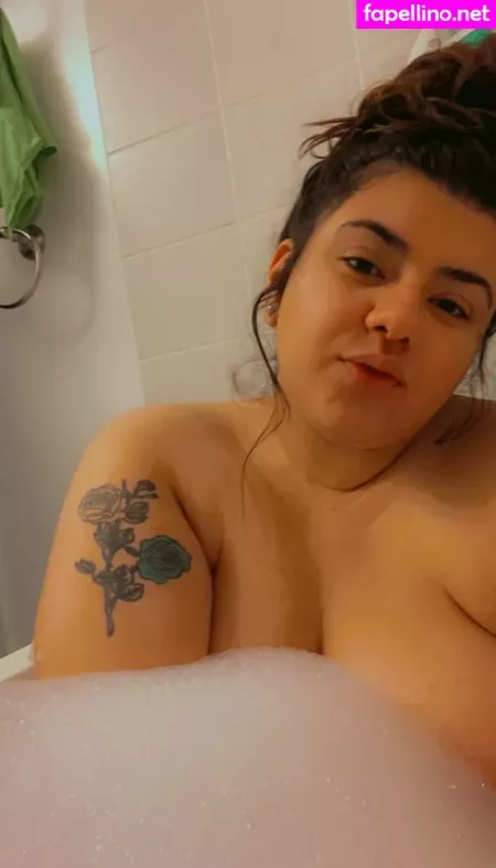 Bellabianxa OnlyFans Thumbnail #SoOvG9FFFo