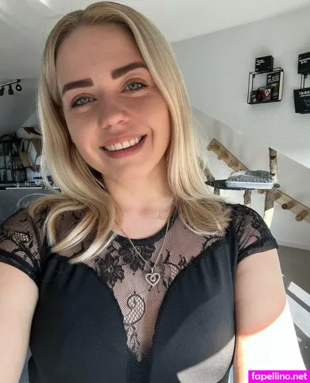 Bellablondofficial OnlyFans Thumbnail #9a7xS9isyv