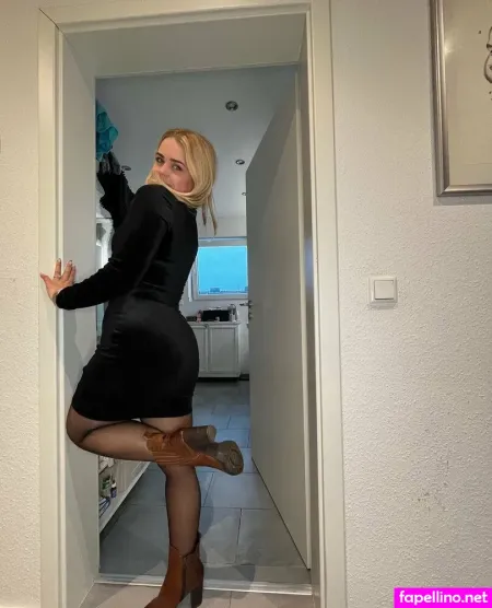 Bellablondofficial OnlyFans Thumbnail #Owg3aSkY7p