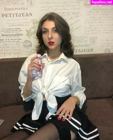 Bellachary OnlyFans Thumbnail #P3yRPgHAeg