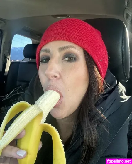 Bellachristinefree OnlyFans Thumbnail #RYCUmGRuP4