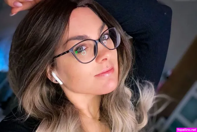 Belladeluxxe OnlyFans Thumbnail #fSnW2fHBhV