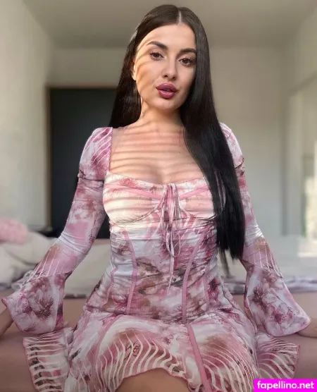 Belladiablo Foyer OnlyFans Thumbnail #8skLYA0Zwb