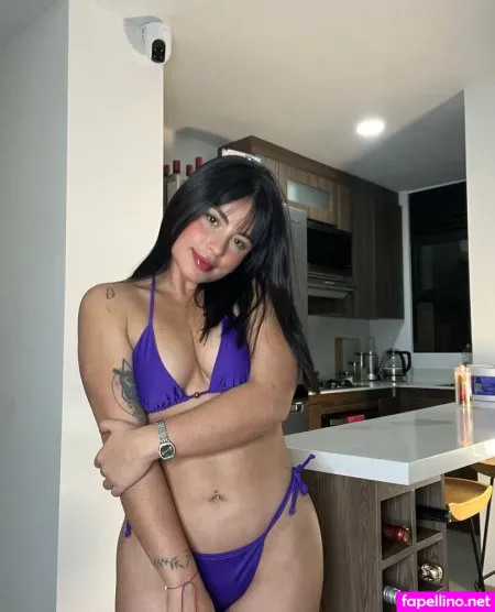 Belladiazfree OnlyFans Thumbnail #1U7d2KE3W9