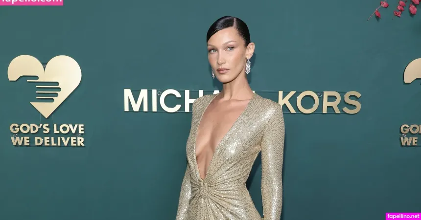 Bellahadid photo