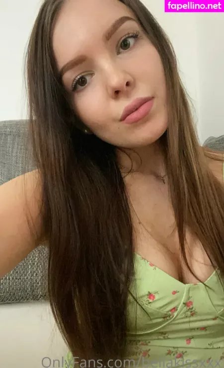 Bellakissxxx OnlyFans Thumbnail #VS4yjG3YeF
