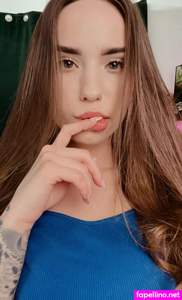 bella_butterfly321, bellaonekiss Nude Leaked OnlyFans Photo #b8TSxoThZo
