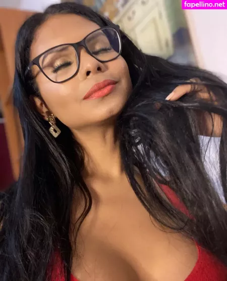 Bellapussy25 OnlyFans Thumbnail #r4Hp2PqnkY