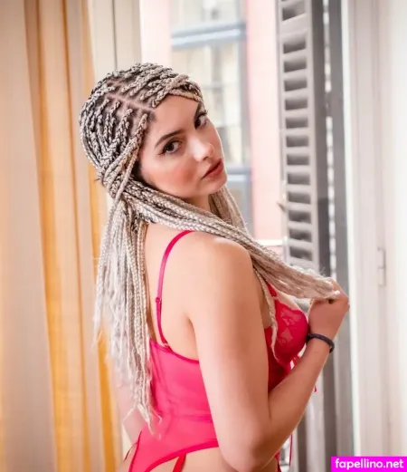 Bellaroxe OnlyFans Thumbnail #Bwg0Z1vtte