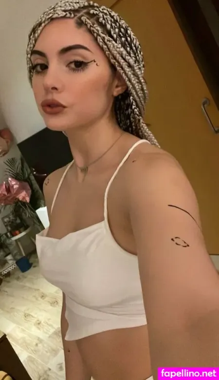 Bellaroxe OnlyFans Thumbnail #pkYvmn1rhm