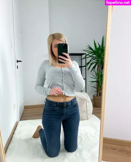 Bellas Paws OnlyFans Thumbnail #9NlvBen0gy