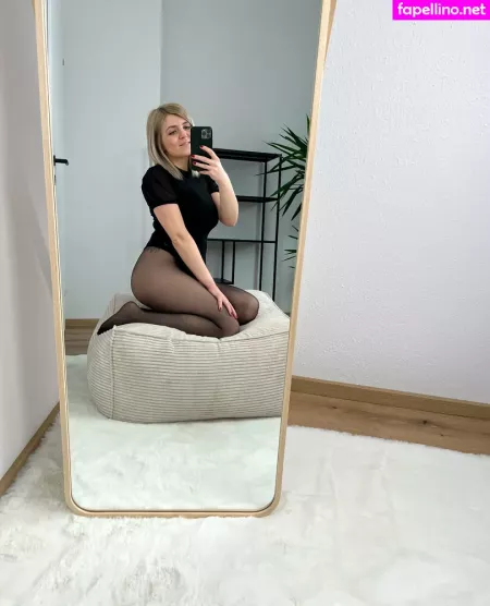 Bellas Paws OnlyFans Thumbnail #W9kzzQtKdz