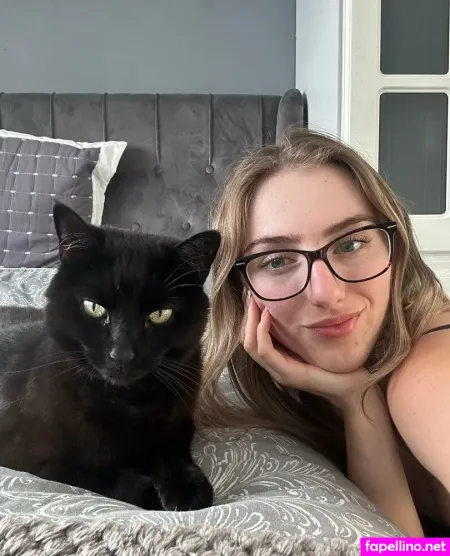 Bellasfreepage 1 OnlyFans Thumbnail #A7rAzkd9if