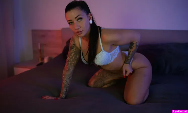 Bellasinsider OnlyFans Thumbnail #L7d9KmckVK